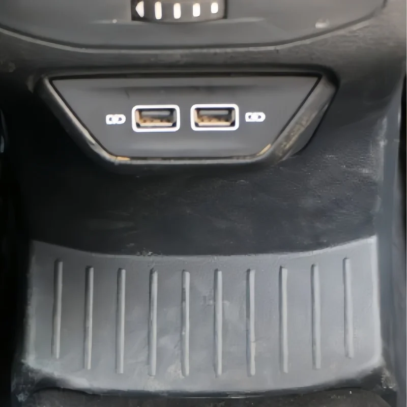 Car Rear Armrest Anti-kick For Volkswagen VW T-Roc TROC 2018-2023 Car Stainless Steel Foot Pedal Cover Trim Sticker Accessories