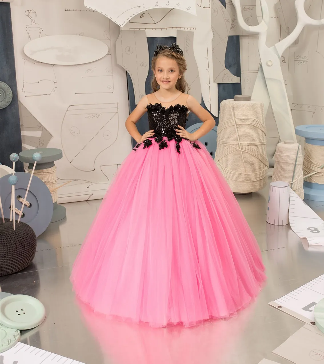 Elegant ดอกไม้สาวชุดสําหรับงานแต่งงาน Applique Tulle Fluffy แขนกุด First Communion วันเกิด Party Prom Ball Gowns