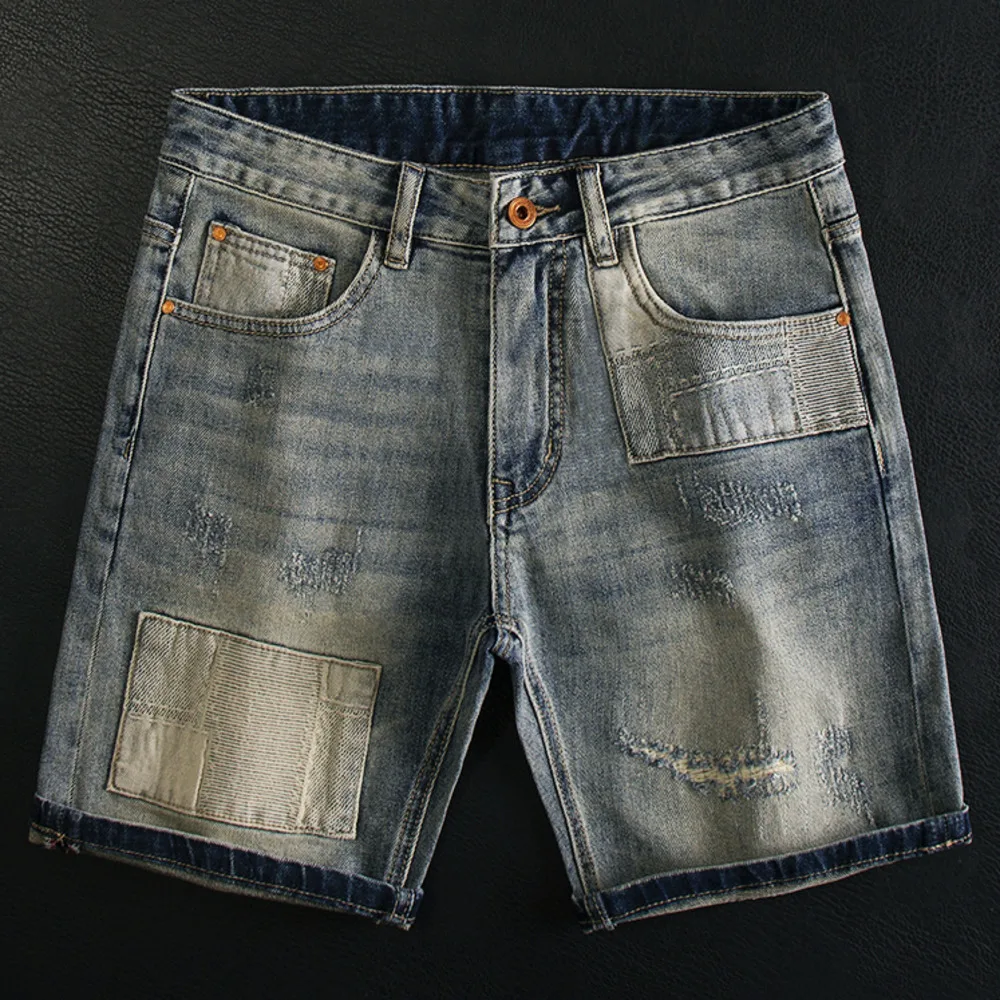 

Летние джинсовые шорты с рваными нашивками, мужские персонализированные модные брендовые прямые эластичные средние брюки, полубрюки из ткани с нашивками