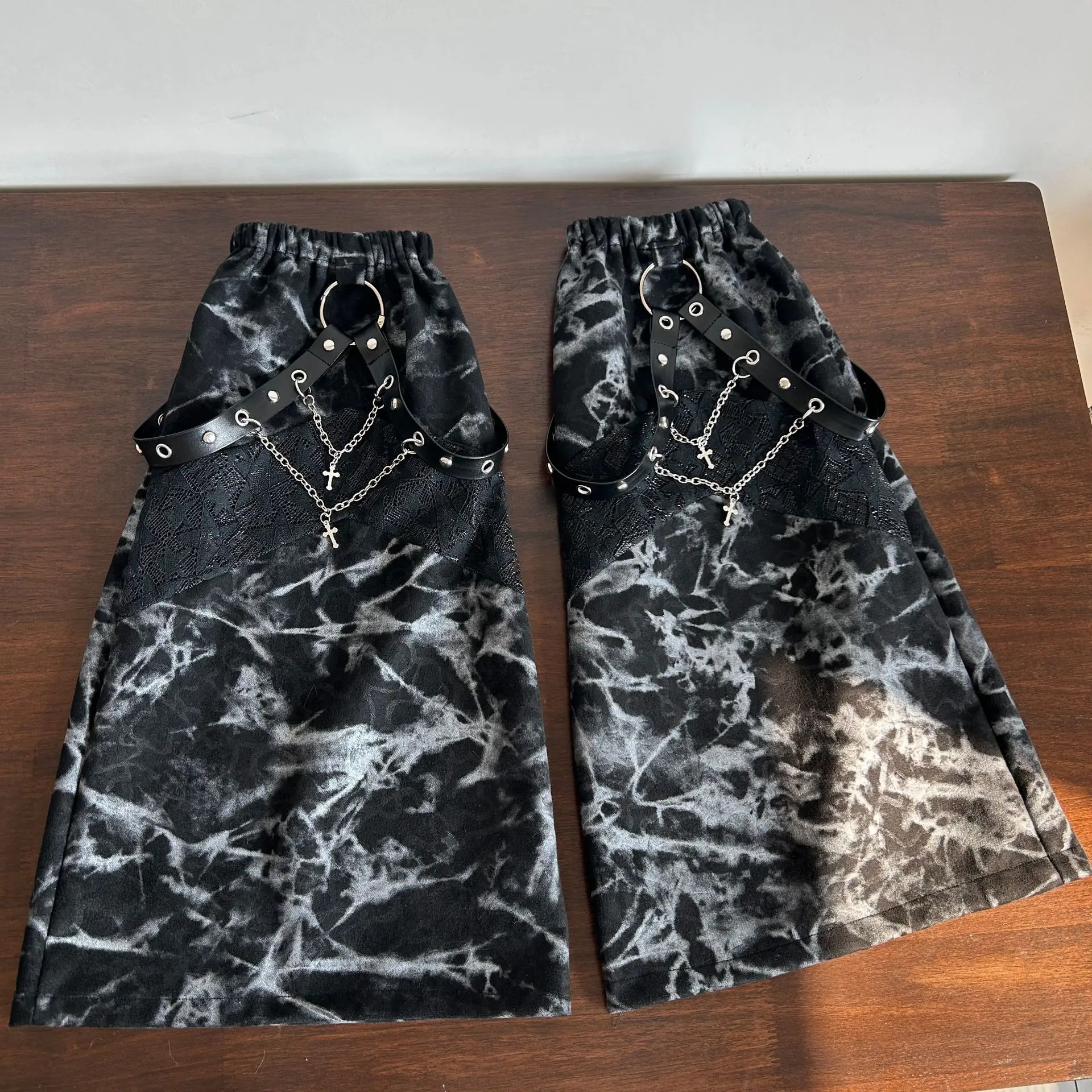 New Japanese Y2K Spice Girl Subculture Chain Punk Gradient Leggings Personality Dark Rock Tie-dye Leg Mid-calf Socks Set