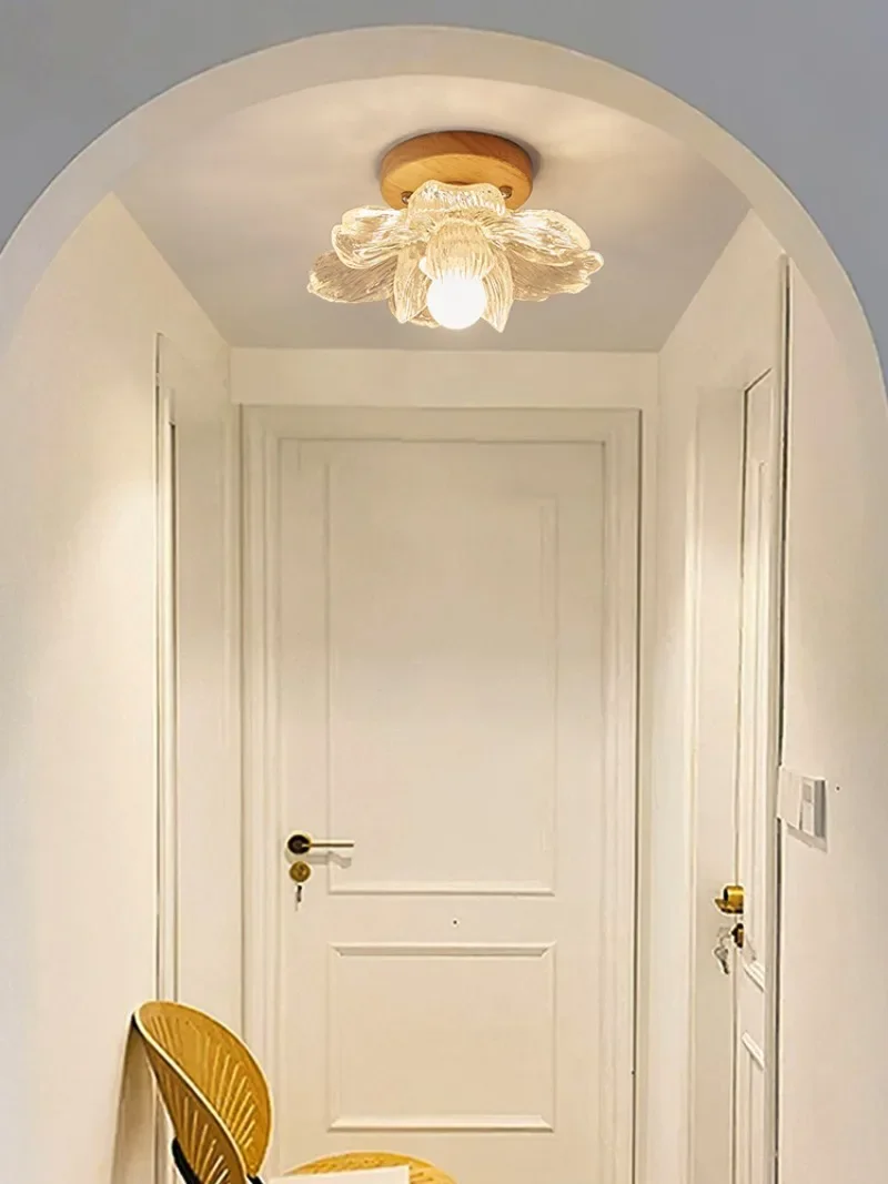 Plafon kayu bergaya Jepang, pintu masuk, bunga teratai mewah, balkon ruang ganti