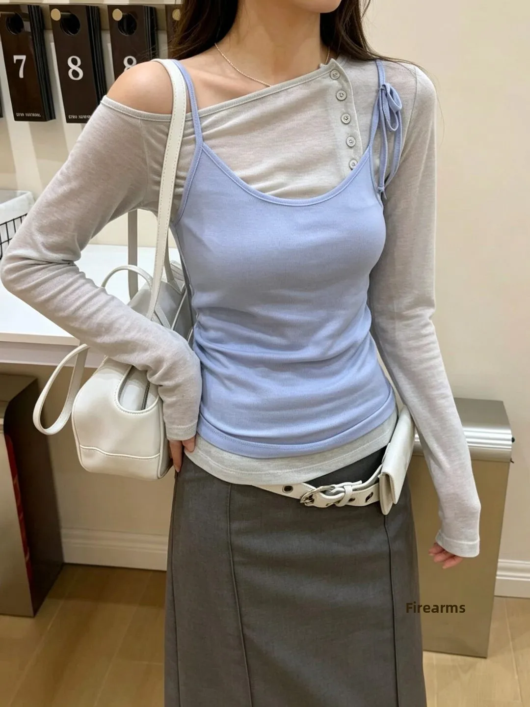 Chic Korean Style Women's Long Sleeve T-Shirt Set with Blue Strap Vest Two-Piece Set Early Autumn Fashion Shoulder Angle Design