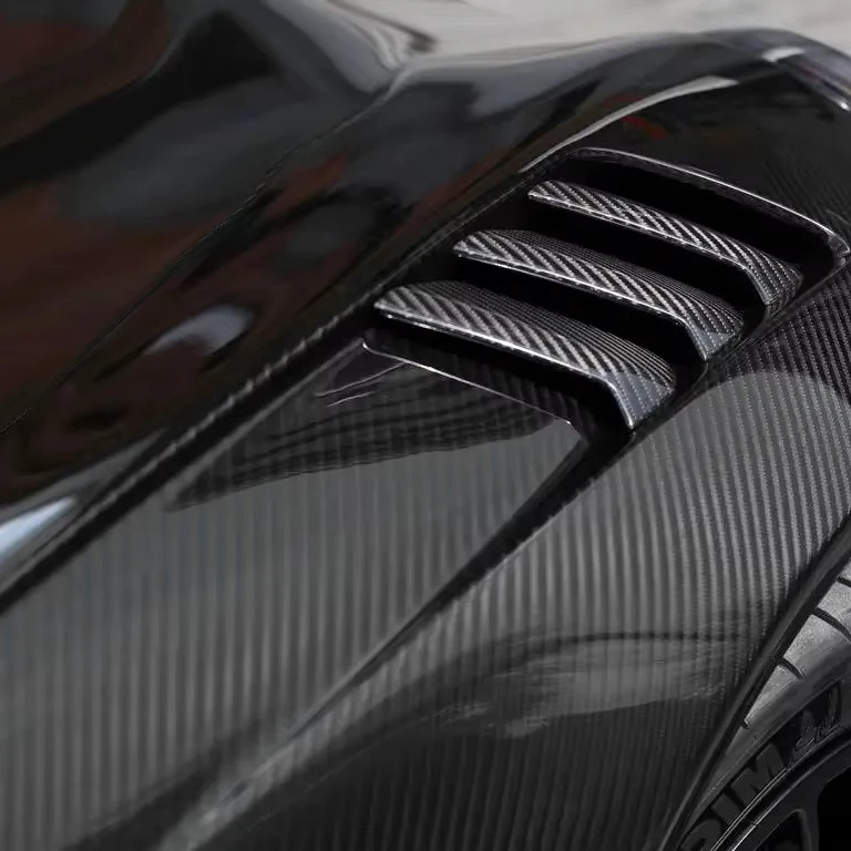 2025 핫 세일 셀프 힐링 TPU 카본 파이버 컬러 PPF 글로시 안티 스크래치 보호 자동차 커버 바디 랩 필름