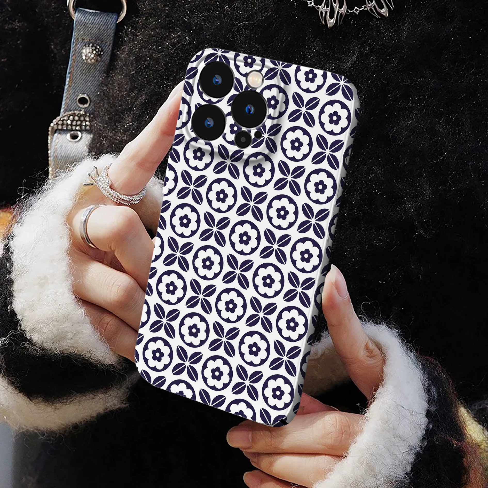 Fashion Phone Cases For iPhone 16 15 14 13 12 11Pro Max XR X XS 12Mini 14 15 16 Puls Hard Case Phone L-Louis V-Vuitton Flowers