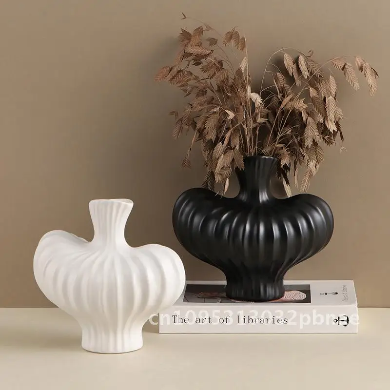 

Creative Simple Ceramic Vase Ornaments Light Luxury High-end Sense Niche Living Room Entrance TV Cabinet Sideboard Decorations