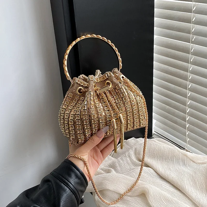 

Women's Diamond Dinner Shoulder Bag Versatile Tassel Drawstring Bucket Bag for All Occasions