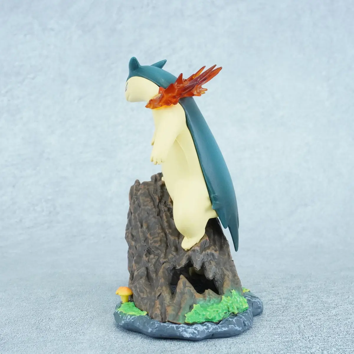 13 سنتيمتر البوكيمون أنيمي الشكل Cyndaquil مجموعة تطور شخصيات Typhlosion جمع بولي كلوريد الفينيل نموذج تمثال زخارف مكتب دمى هدايا