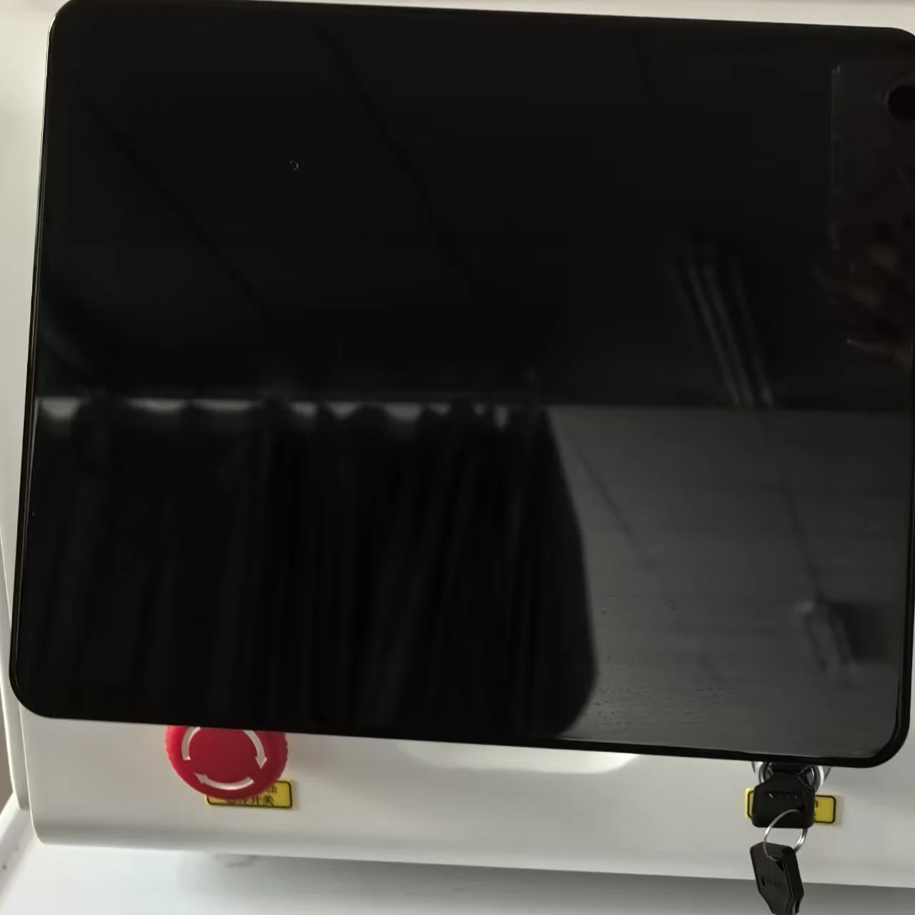 

Профессиональный диодный лазерный аппарат 4000W Alexandrite Ice Platinum с 3 длинами волн для безболезненного удаления волос
