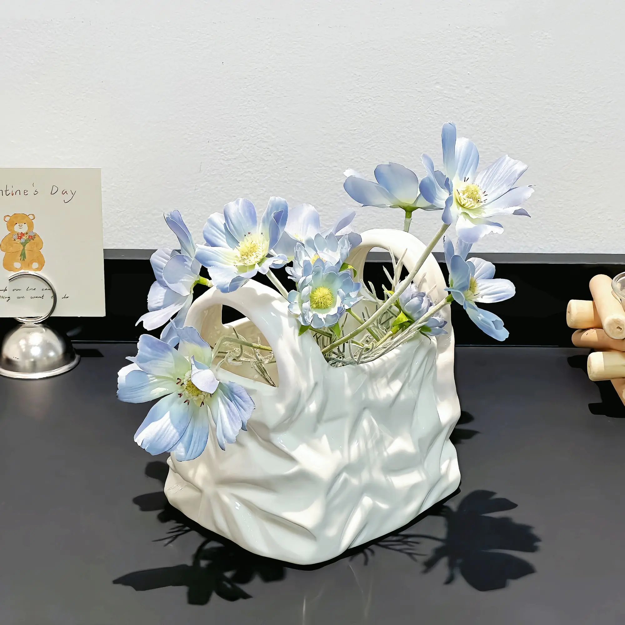 

Cute Dog Handbag Vase Ceramic Decor - Aesthetic Floral Display for Living Room TV Stand & Entryway, Dry/Fresh Flower Holder