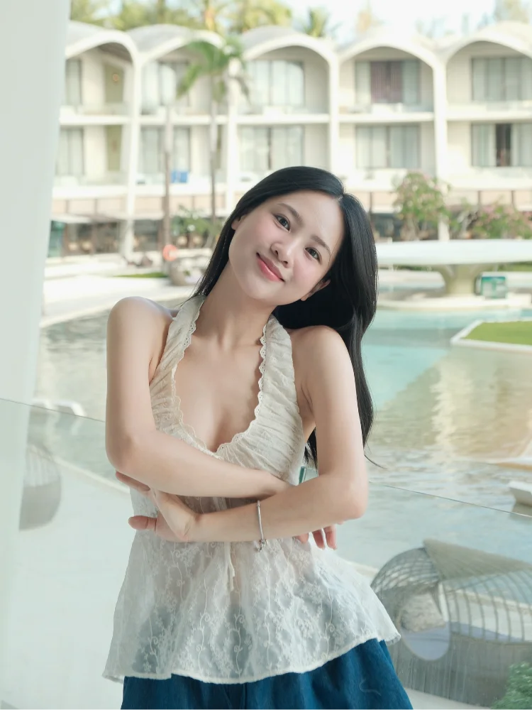 

Chic Women Printed V-neck Halter Vest Sexy Backless Off Shoulder See Through Pleated Loose Top 2026 Lady Vacation Street Tops