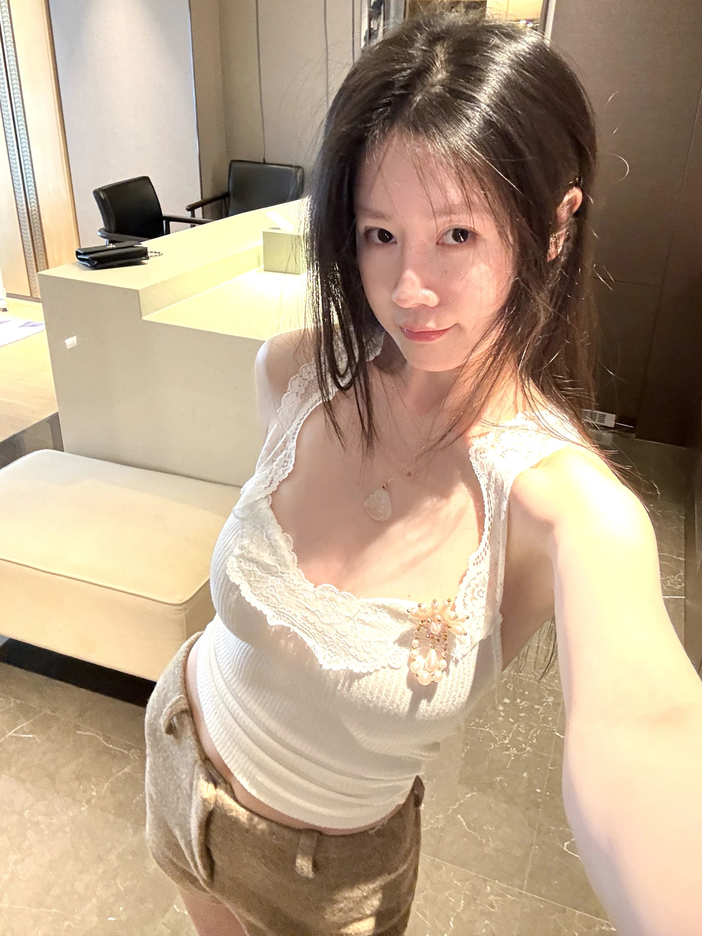 

Женский утягивающий топ-майка Pure Desire Spicy Girl с разноцветными кружевными бретелями и U-образным вырезом, базовый слой для ношения под одеждой