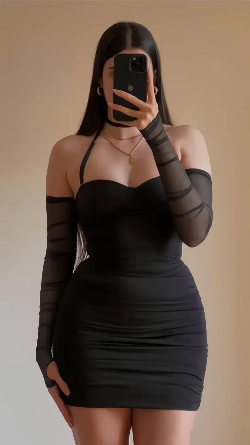 Um novo estilo de 2025, manga comprida, decote justo, vestido curto estilo boate elegante que envolve os quadris