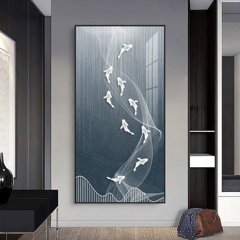 decorative painting is light and luxurious, which means good. Nine-fish picture is right across the hall.