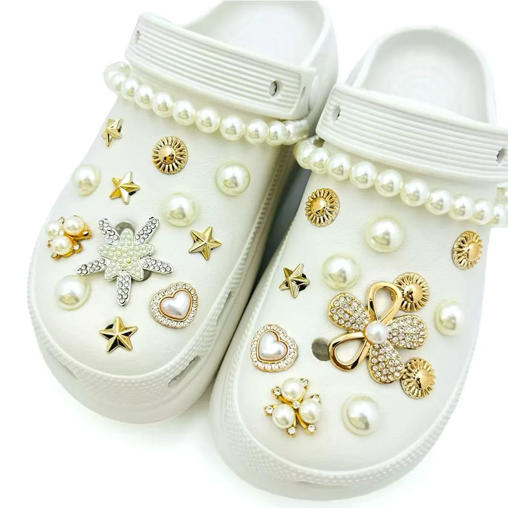 24/26PCS Fashion Shoe Charms Set Accessories Hole Shoe Buckl