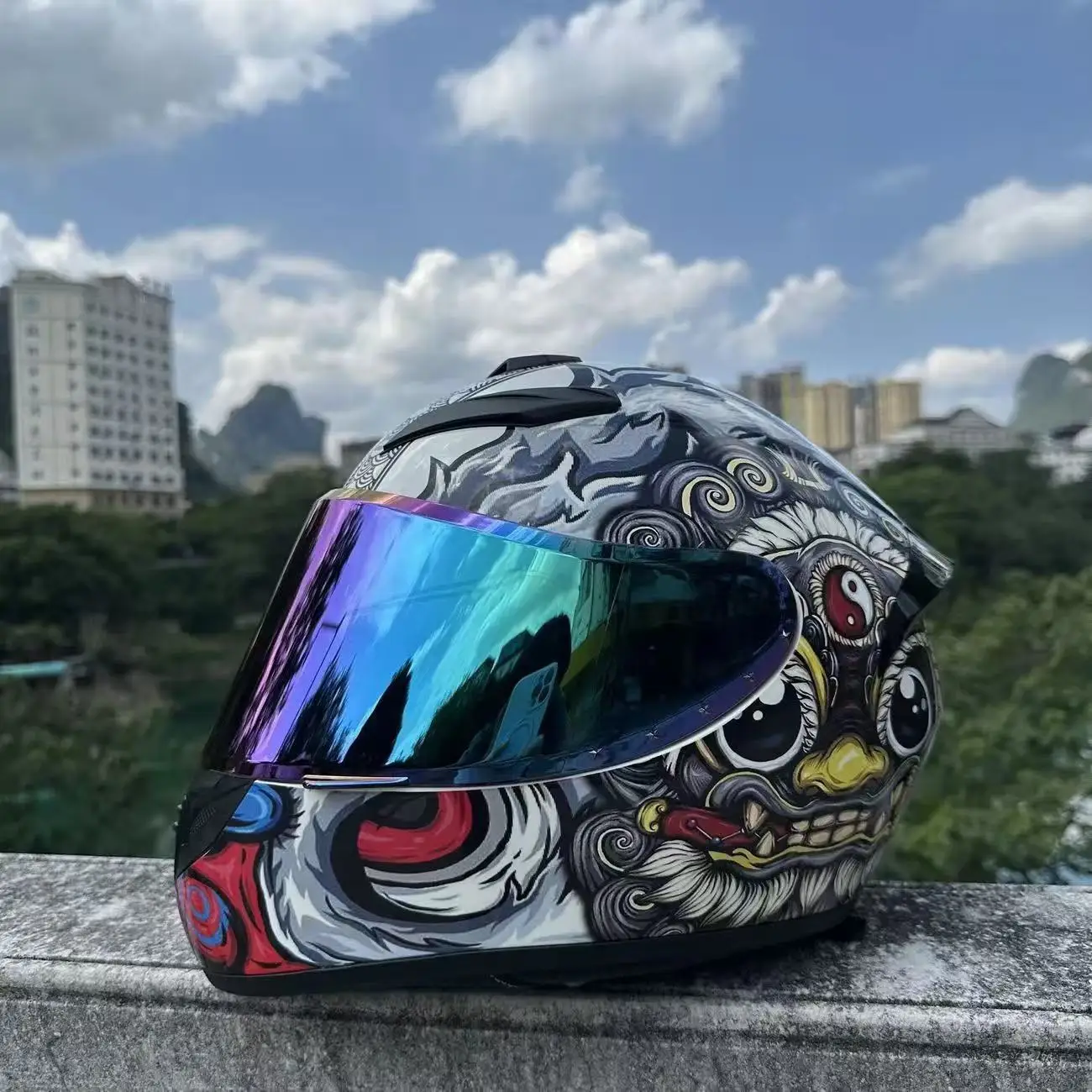 

High Gloss Graphic Full Face Helmet 3D Prints Artistic Design Aerodynamic ABS Shell Comfortable Liner and Cheek Pads Long Ride