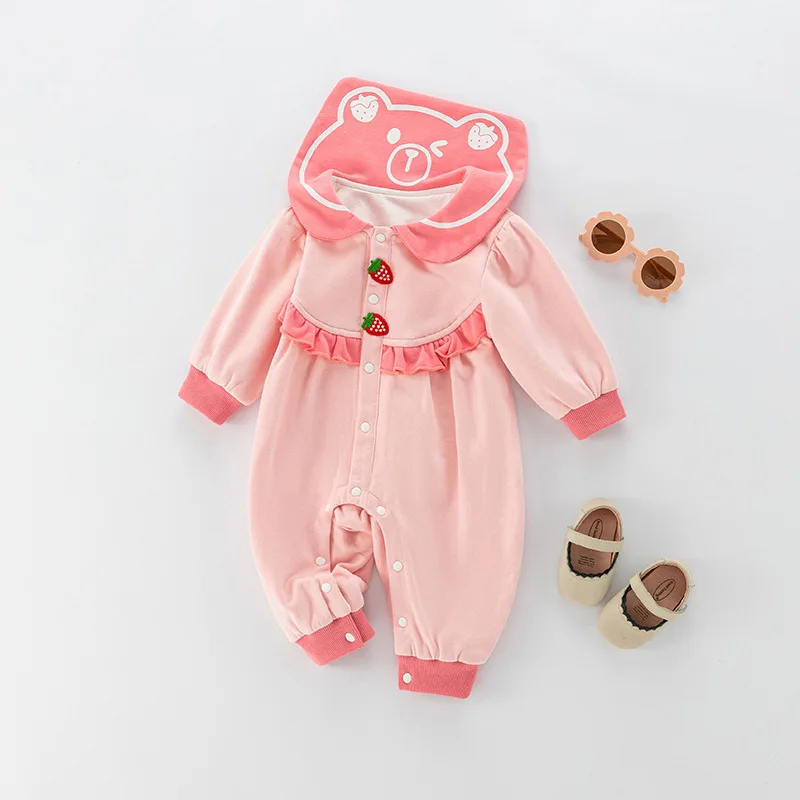 

2024 Spring Autumn Baby Girls Double Layered Jumpsuit Strawberry Outdoors Patched Newborn Girls Romper Cute Infant Girl Jumpsuit