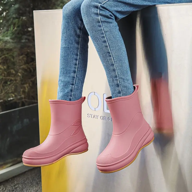 2026 Women Waterproof Rubber Rain Boots Mid Calf Anti Slip Warm Lined Garden Kitchen Work Shoes