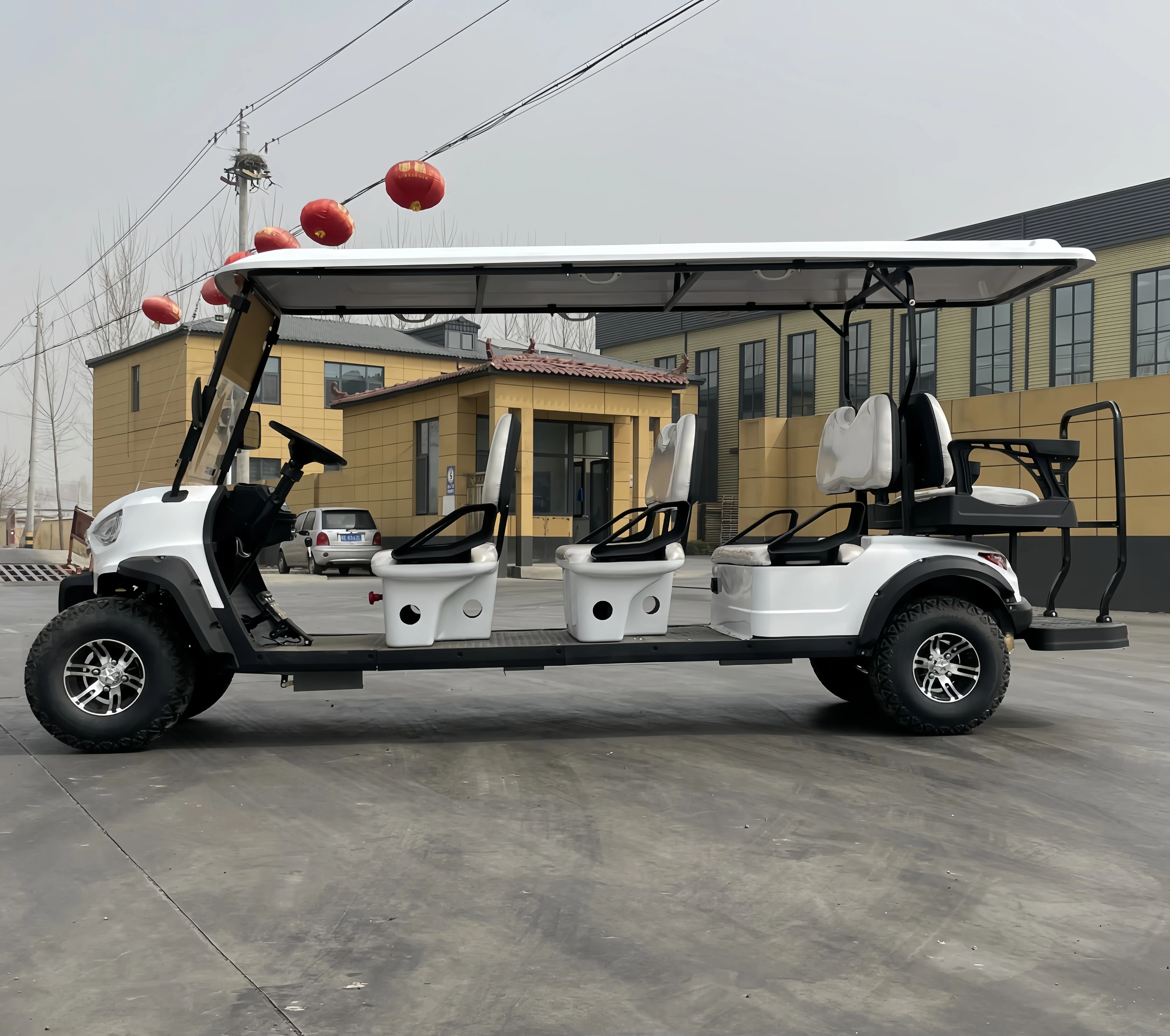 China's export-oriented new energy electric vehicle 2-6 seater golf cart 72V lithium battery sightseeing bus club car