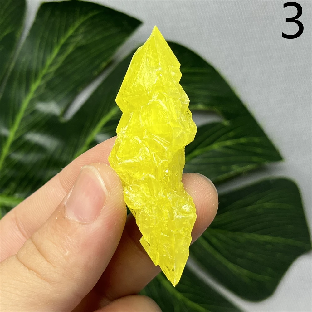 Natural Sulfur Clusters Mineral Specimens Exorcise Shelter Home Decor Witchcraft altar Prayer Crystals and Gemstones Healing
