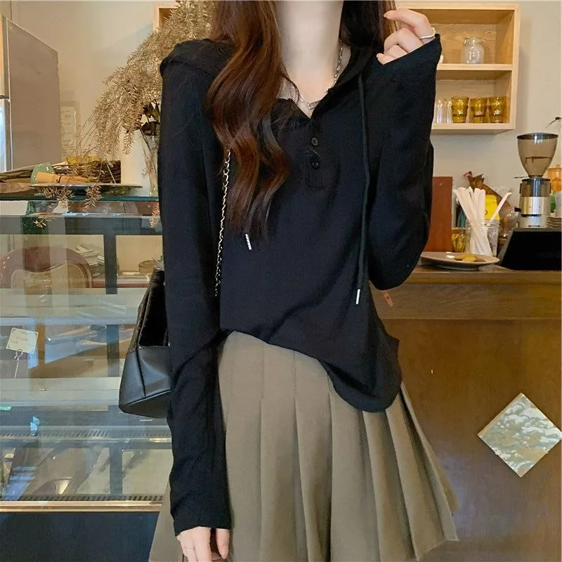 المألوف الحد الأدنى الخريف رقيقة مقنعين البلوز للنساء تنوعا مزاجه بأكمام طويلة تي شيرت النمط الغربي