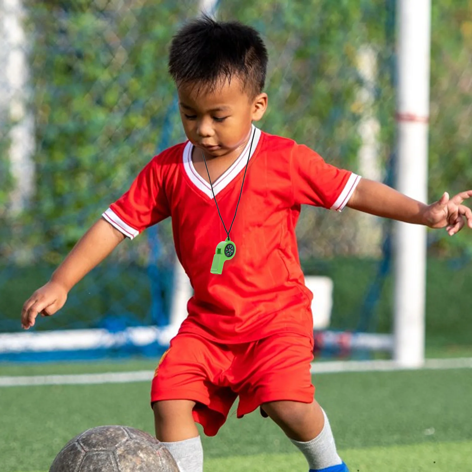 

5 шт. пластиковые свистки со шнурком, универсальный свисток для спортивных рефери, тренировок, вечеринок, фестивалей, детский свисток для детей