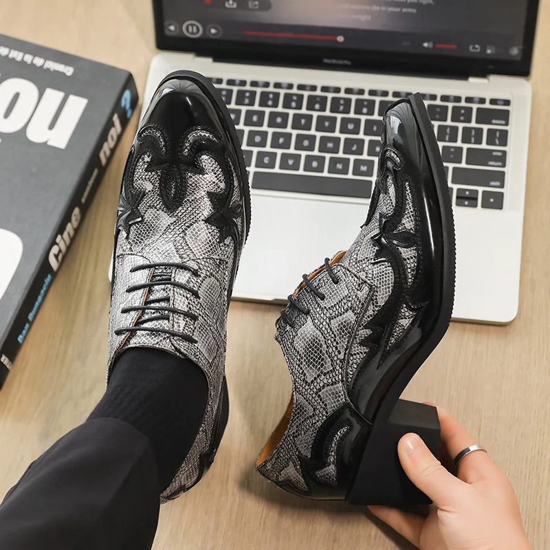 Luxury Designer New Gold Silver Lace Up Snakeskin Patent Leather Brogues Shoes For Men Formal Wedding Dress Homecoming Footwear