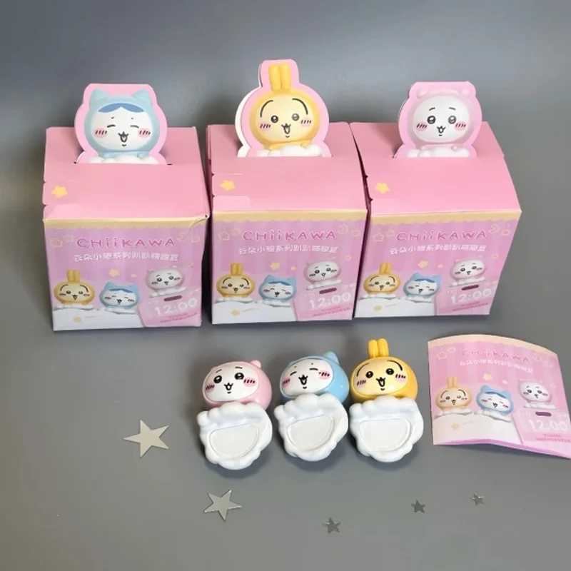 CHIIKAWA Cloud Nap Series: Lindas Figuras de Colección en Caja Sorpresa, Pegatinas para Teléfono, Miniaturas, Juguetes y Regalos