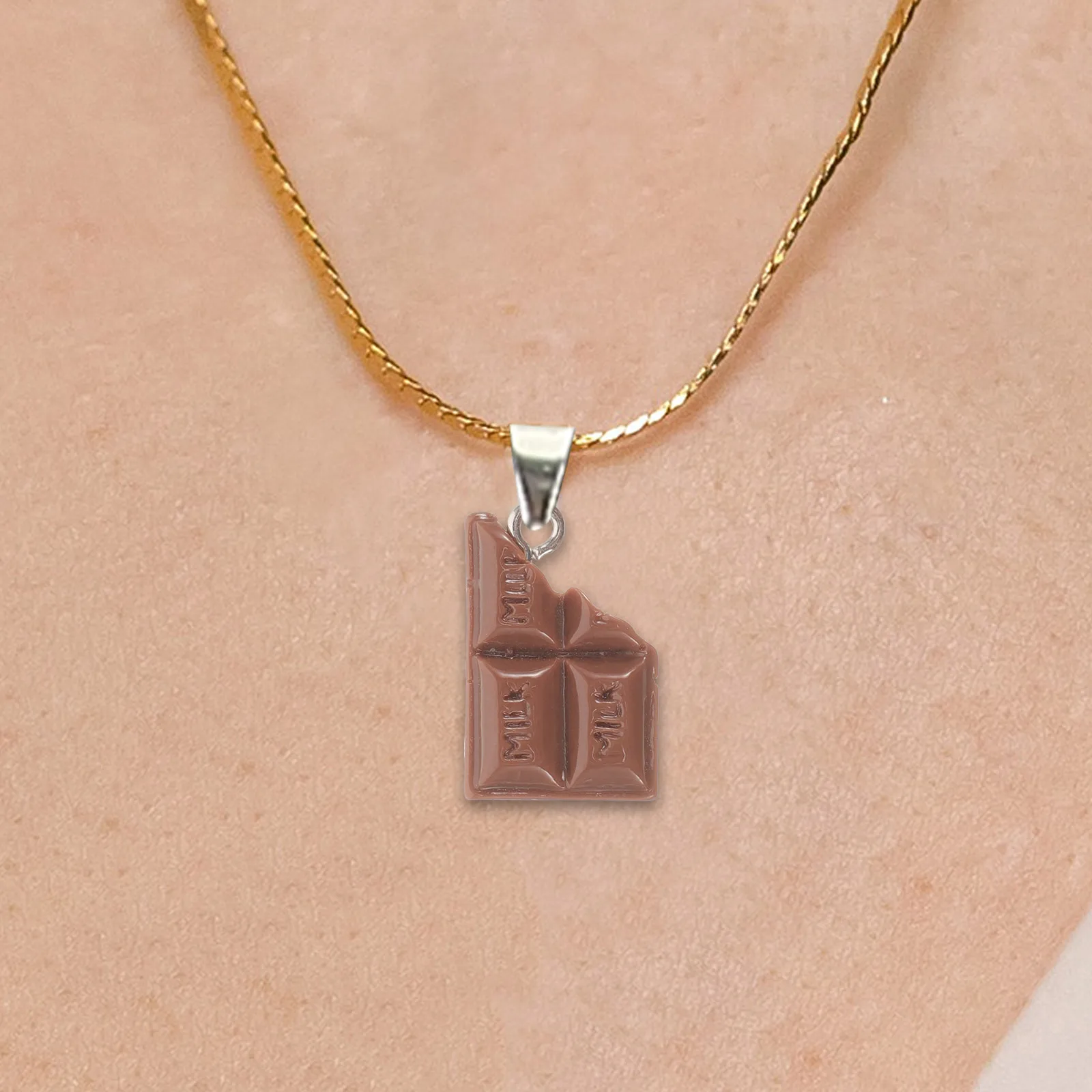 

20pcs Chocolate Pendant Keychain Jewelry Charms Realistic Food Charm Vintage Necklace Findings Dangle Drop Accessories For