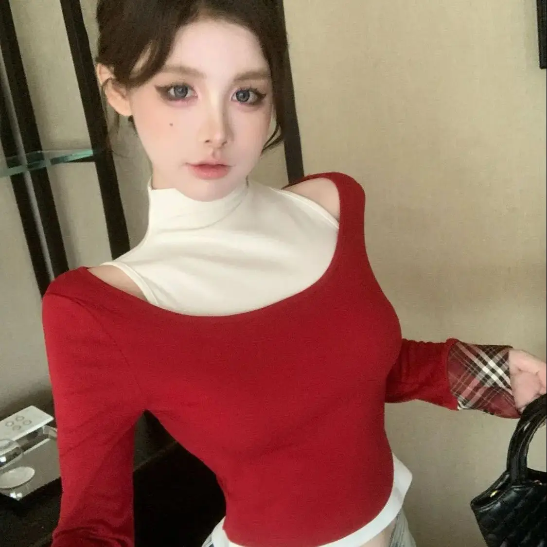 

Two-Piece High-Neck Vest Brushed Long-Sleeved T-Shirt Dopamine Tight Korean Style Women 2024 Autumn Winter Design Suit