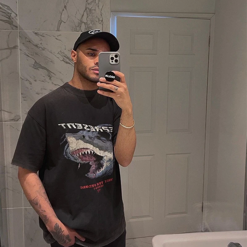 

Ретро-винтажная свободная мужская футболка с коротким рукавом, парная, с темным принтом, повседневная, модная, хлопковая, молодежная, летняя одежда