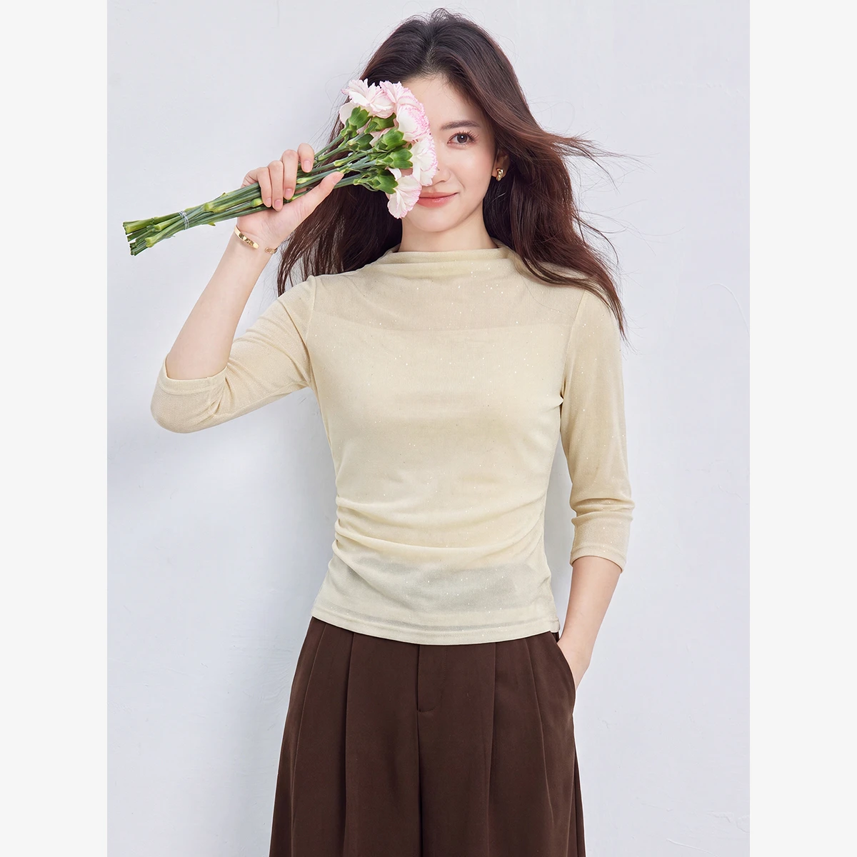 VIMLY Mock Neck T-shirt for Women 2026 Autumn French Apricot Glitter Mesh Layering Waist Cinched Tees Elegant Fashion Top A7578