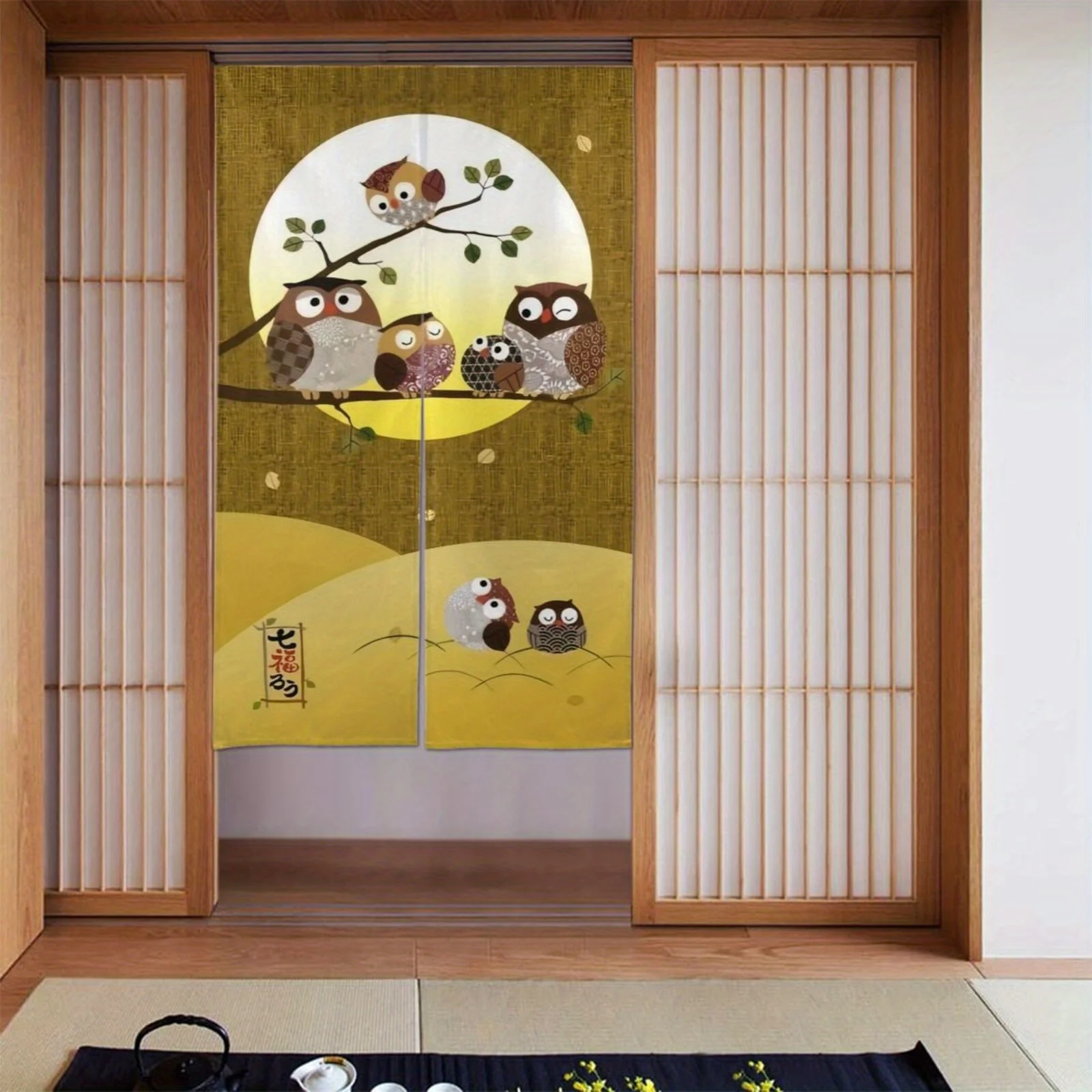 

One floral and owl-themed animated curtain, suitable for partitions in bedrooms, entrances, kitchens, etc.