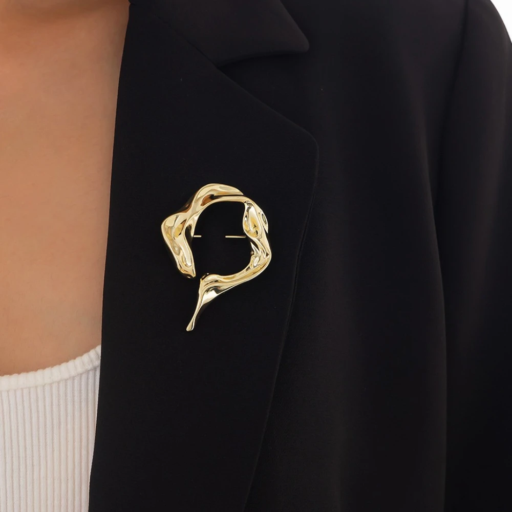 New Fashion Irregular Brooches for Women Trendy Metal Gold Sliver Color Badge Lapel Pins Fashion Jewelry Accessory view 2