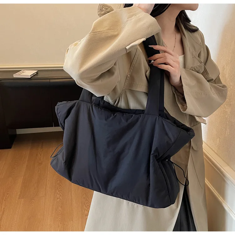 Herbst Winter Baumwolle Umhängetasche Frauen Stilvolle Tote Satchel Handtasche Geräumige Nylon Geldbörse für Arbeit Pendeln und Reisen – Detail 16