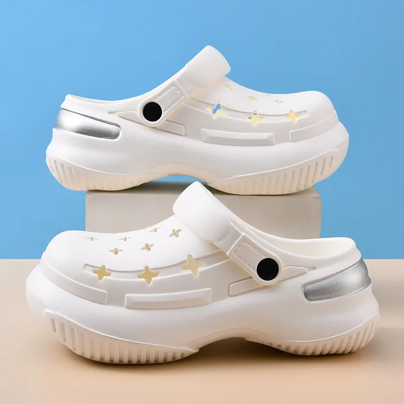 2026 New Women's Solid Color Closed Toe Mules Clogs Breathable Side EVA Thick Sole Designer Shoes Soft Slippers