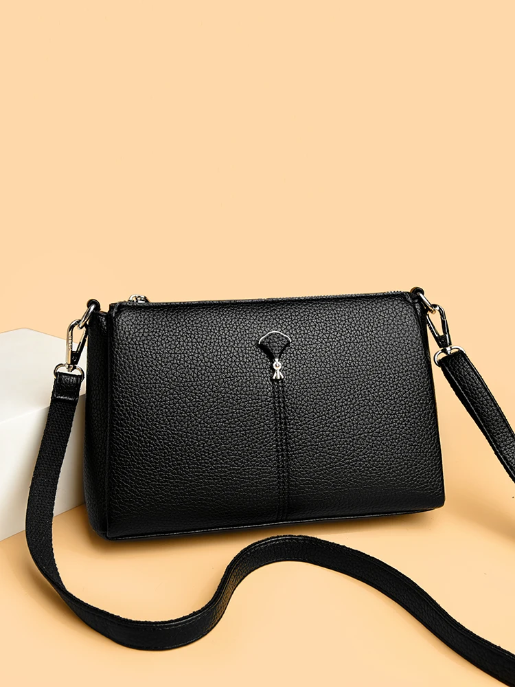 

High-End Leather Crossbody Square Bag for Women Versatile oulder Bag Soft Cowhide Magnetic Bule Casual Sle Midlife Mom Bag