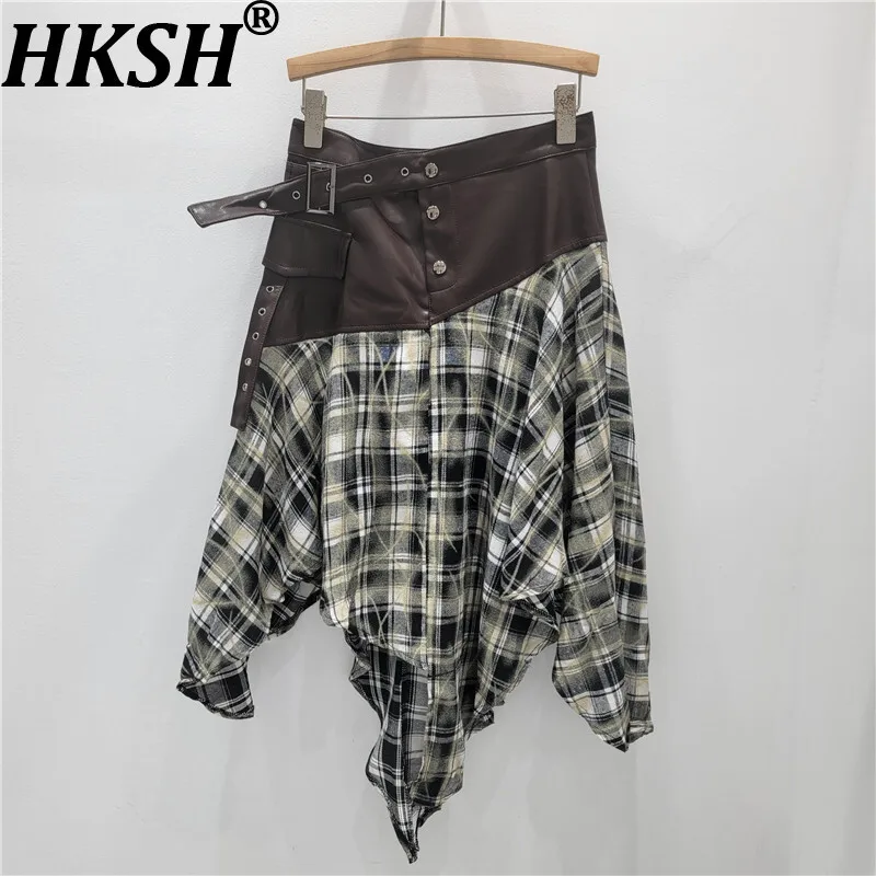 

HKSH Spring Autumn New Women Skirt Plaid Irregular Patchwork Pu Leather Asymmetric Streetwear American Retro Chic Skirts HK12074