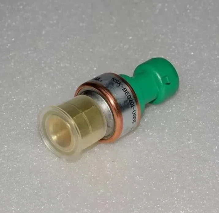 

New for Carrier air cooled screw machine low pressure sensor 00PPG000002000 NSK-BE020I-U005