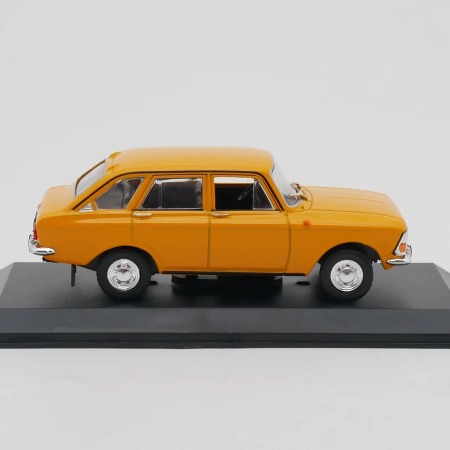 Ixo 1:43 Ist IZ 2125 Soviet Union Diecas Car Collect Metal Toy Model