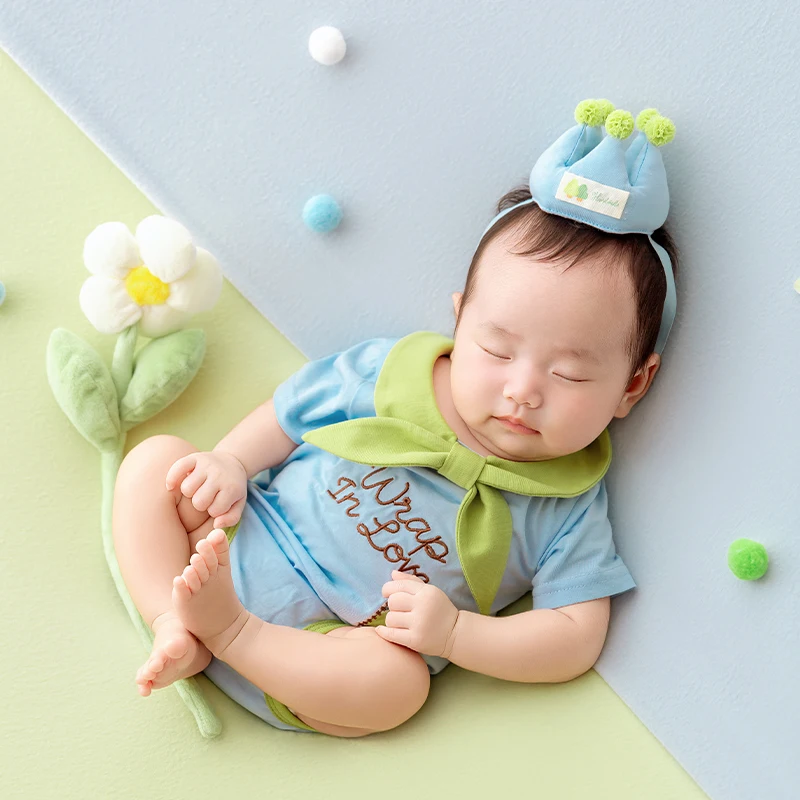 Newborn Photography Outfit Blue Green Color-Blocked Baby Romper with Crown Headband Baby Photo Shoot Clothing Baby Baptism Gift