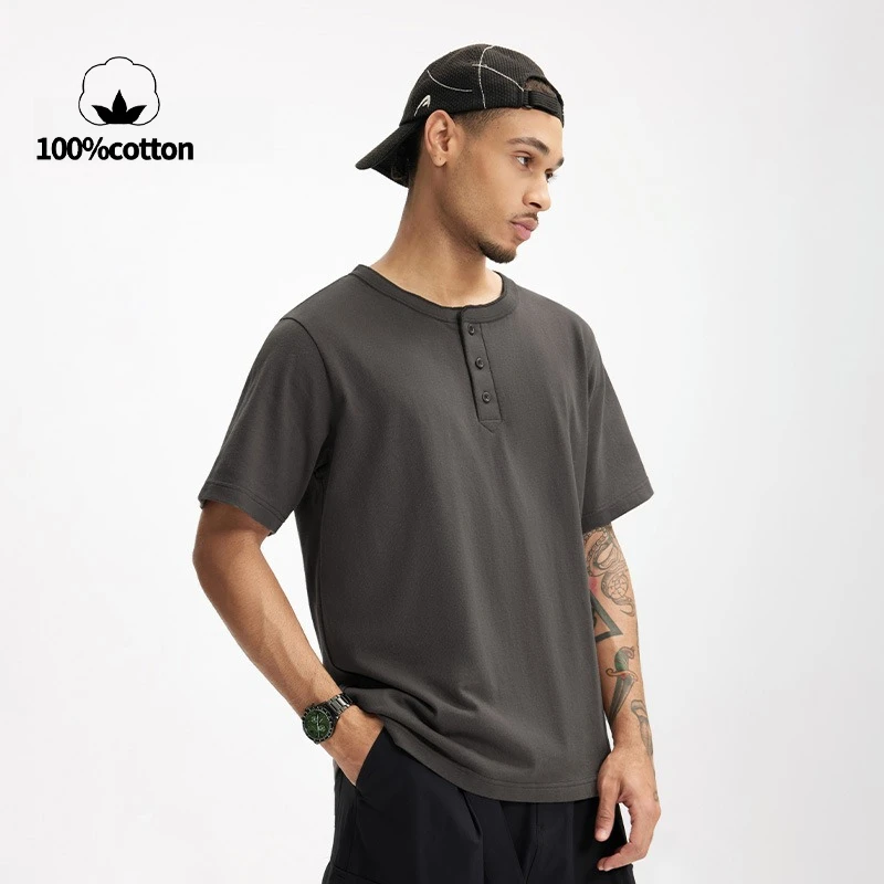 تي شيرت رجالي من القطن الثقيل برقبة هينلي 250 جرام بطبقة أساسية على الطراز الأمريكي غير الرسمي 100% قطن مسامي وماص للعرق