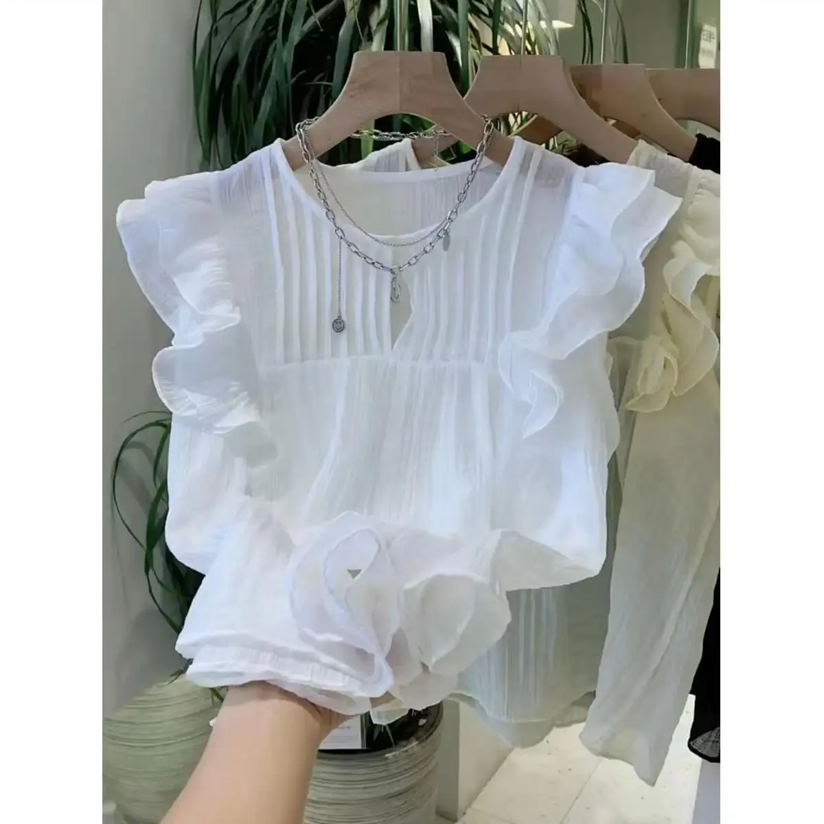 polo shirts for women2024 Summer New Women\'s Top White Pleated Korean Style Doll Neck Chiffon Shirt Casual Sweet Style