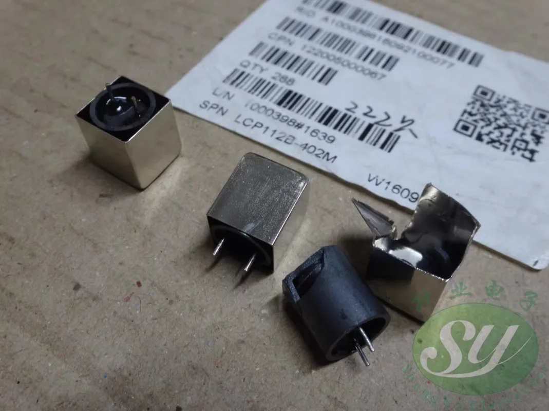 Inductor enchufable de carcasa metálica LCP112B-402M