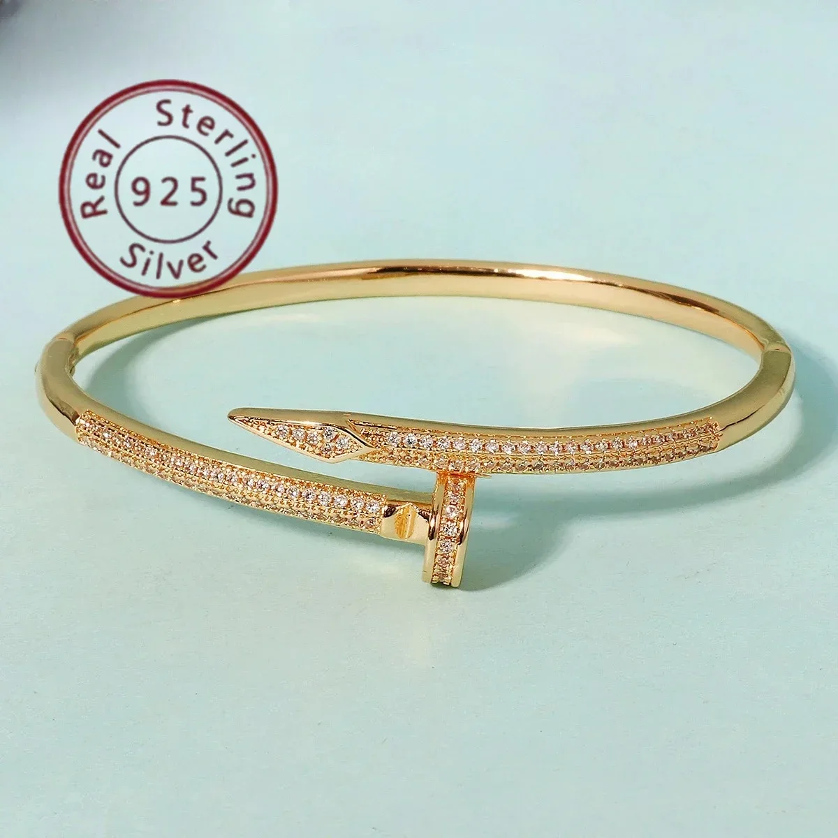 الجملة JewelryHigh الفاخرة وعالية الجودة S925 الزركون مسمار سوار مع شعور عصري وراقية - هدية عيد الأم f