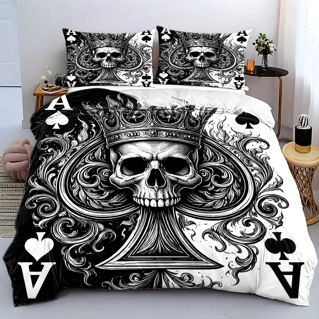 3Pc Skull Ace of Spades Themed Duvet Cover Set, Three-Piece Bedding Set (1*Duvet Cover + 2*Pillowcases), Suitable for All Seasons, Machine Washable, Invisible Zipper Double Bed Cover, Suitable for Home, Dormitory, Master Bedroom, Guest Room, Retro Dark Style Bedding Set, Large Duvet Cover Set, Personalized Trendy Bedding Set, Easy-To-Clean Skin-Friendly Bedding Set, Cross-Border Popular Skull Pattern Duvet Cover, Creative Poker-Themed Bedding, European and American Style