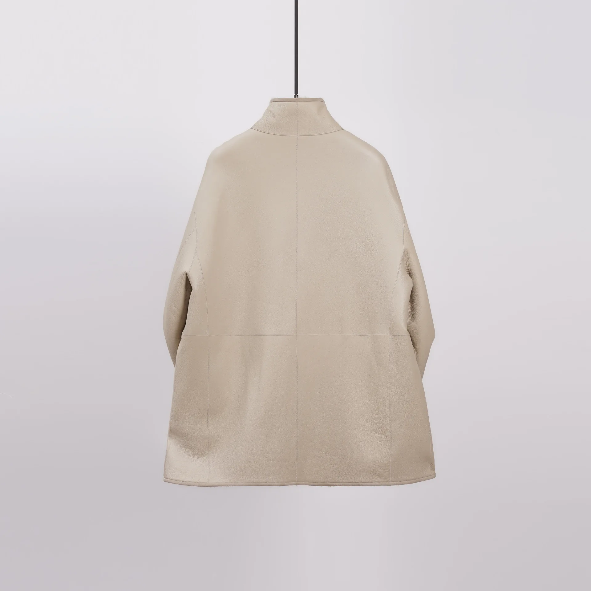 Manteau réversible de construction sans couture fabriqué à la main en cuir d'agneau de qualité supérieure pour l'hiver