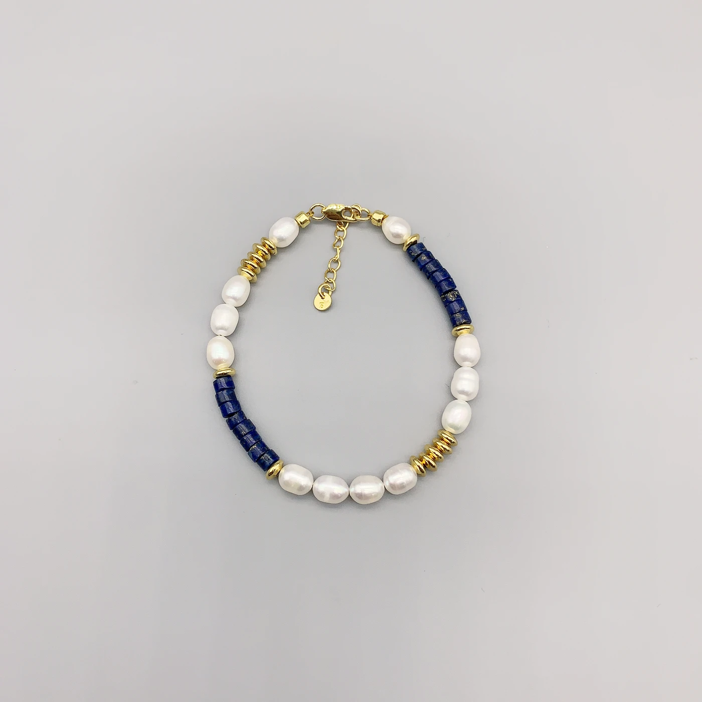 FoLisaUnique 5-6mm Freshwater White Baroque Pearl 14K Gold Filled Beads Blue Lapis Bracelet For Women