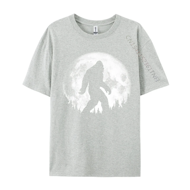 Bigfoot Night Stroll Casual Tees Graphic Printing Pure Cotton Mens T Shirt Customized T-Shirt Free Shipping