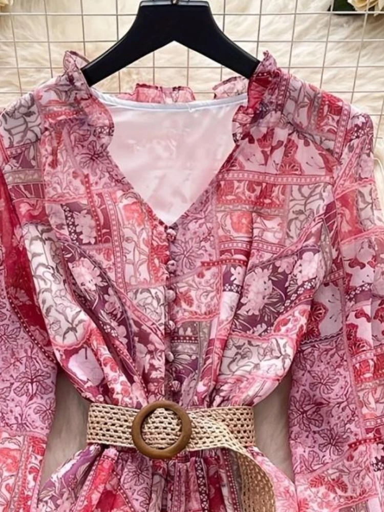 Abito europeo romantico con stampa floreale retrò Donna Autunno 2025 Scollo a V Orlo con volant Manica lunga Elegante abito maxi stile Boho vintage