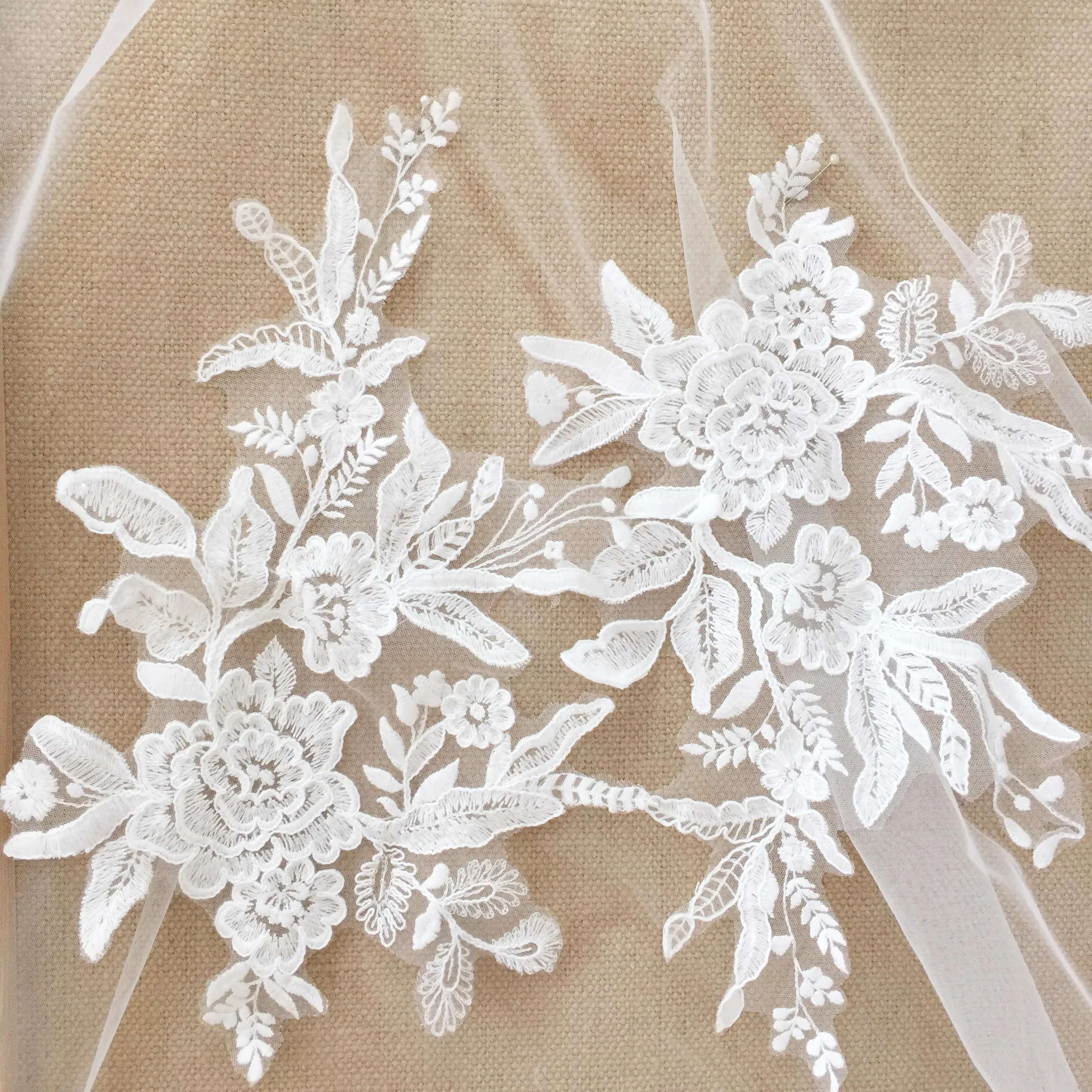 

1pair Pure cotton embroidery sequined lace patch Wedding dress decal decoration lace patch accessories DIY accessories patches